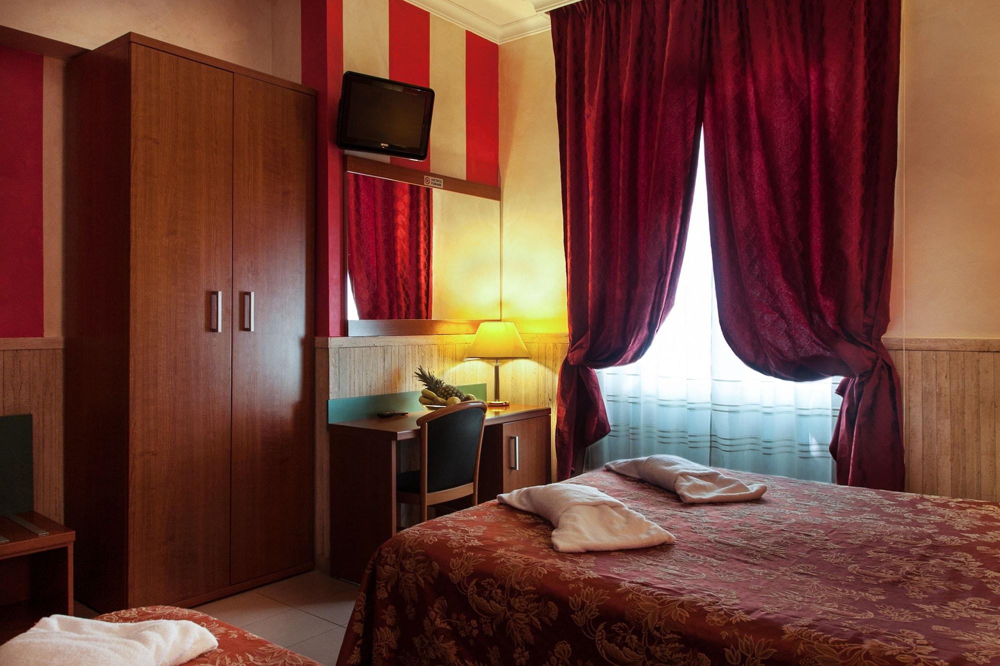 Hotel Pyramid Rome Exterior photo