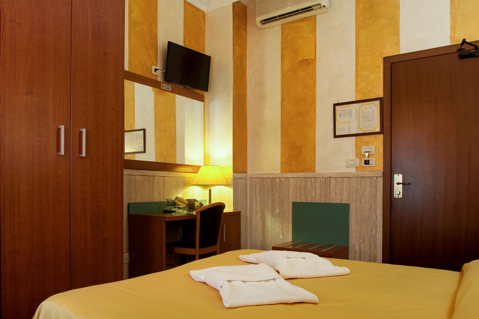 Hotel Pyramid Rome Exterior photo
