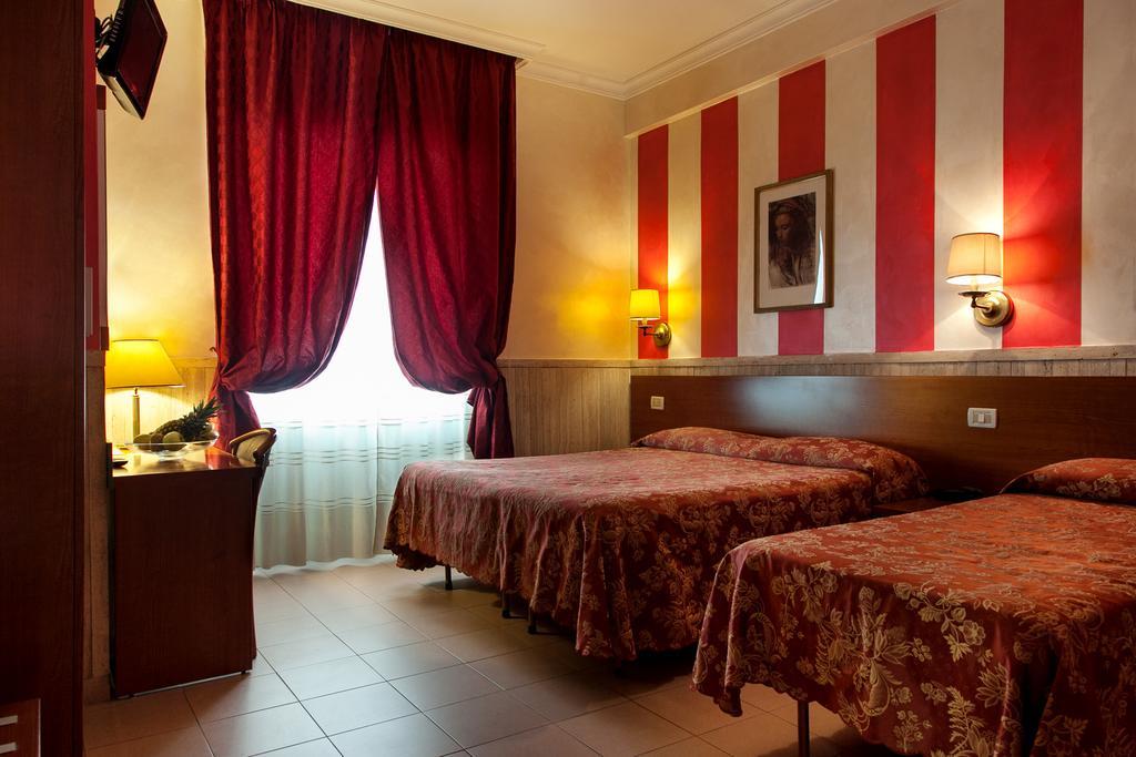 Hotel Pyramid Rome Room photo