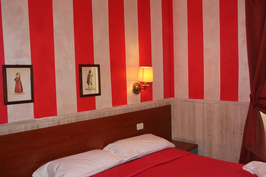 Hotel Pyramid Rome Exterior photo