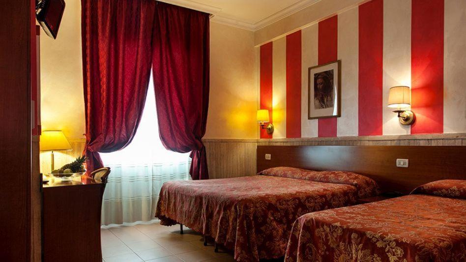 Hotel Pyramid Rome Exterior photo